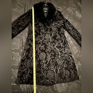 Vintage Y2K Giacca Brocade Black Coat w/removable faux fur collar